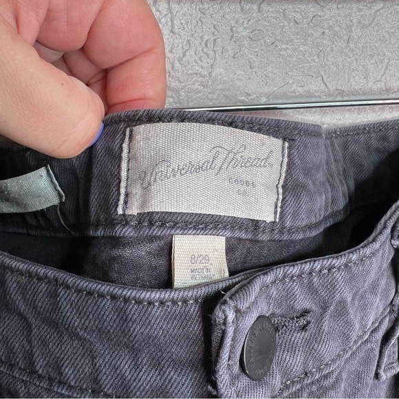 Universal Thread Vintage Midi Gray Lightwash Shorts - Picture 7 of 7